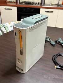 Xbox 360 Fat bianca 60GB HDD con controller e cavi
