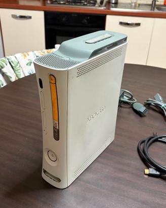 Xbox 360 Fat bianca 60GB HDD con controller e cavi