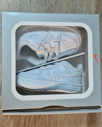 NIKE bianche