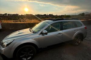 Subaru OUTBACK 2.0D CVT Exclusive