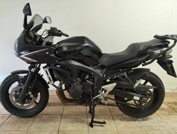 Yamaha FZ6 Fazer - 2009