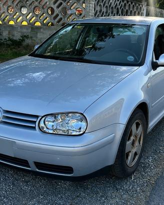 Wv Golf 1.6 serie 4 benzina/Gpl
