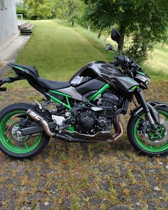 2024 Kawasaki Z900 solo 3500km