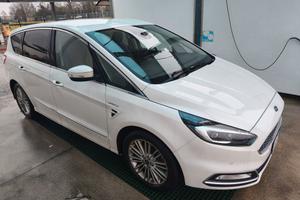 Ford SMax Vignale