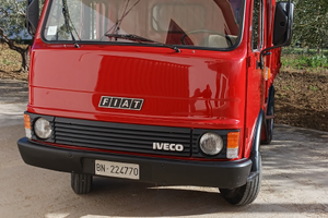 Om40 ribaltabile trilaterale