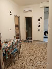 Camera con 4 posti letto privata e cucina