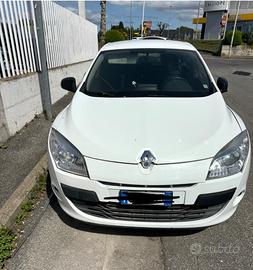 Renault megane 3a serie 2008