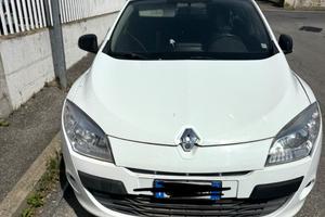 Renault megane 3a serie 2008