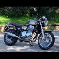 Triumph Thunderbird 900