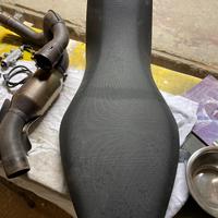 Rimanenze Aprilia dorsoduro  750