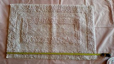 set 2 tappeti bagno e asciugamani rosa 