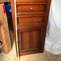 Mobile in legno con cassetti e anta