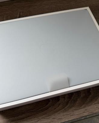 Apple MacBook Air 15" - M4 - RAM 32GB - SSD 1TB
