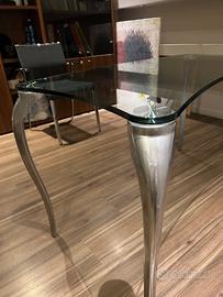 Tavolo  di design  Ycami Kondura