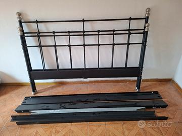 Letto in ferro battuto ikea svelvik con doghe