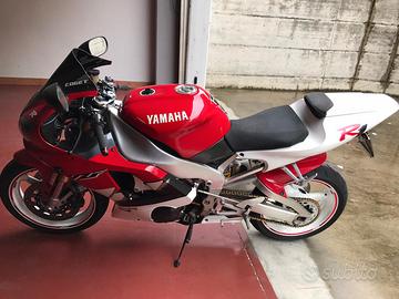 Yamaha YZF - R1 anno 1999 