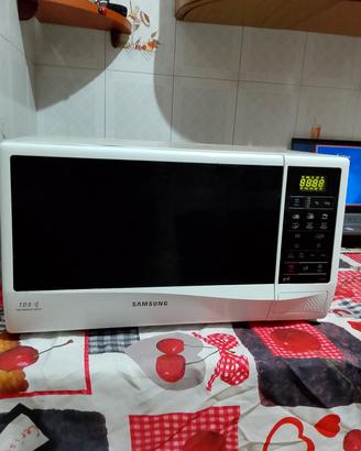 Forno Microonde con Grill Samsung 20L.