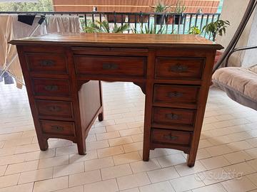 Scrittoio antico in legno massello