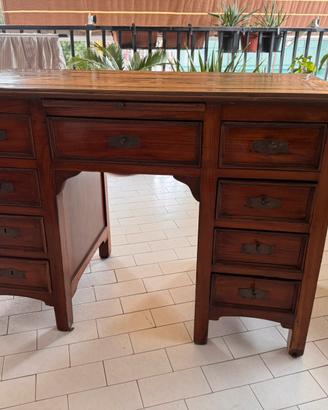 Scrittoio antico in legno massello