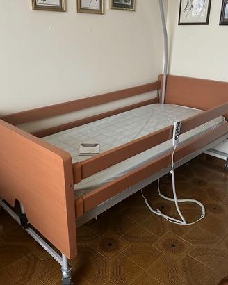 Letto ortopedico + materasso antidecubito + fodera