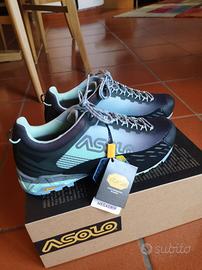 Scarpe da avvicinamento e trekking