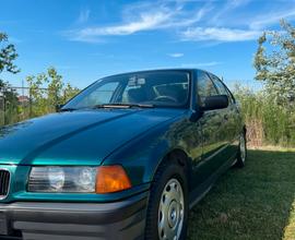 BMW 318 I e36 anno 93 verde