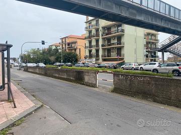 Catania Via Due Obelischi Bottega Alta Visibilità