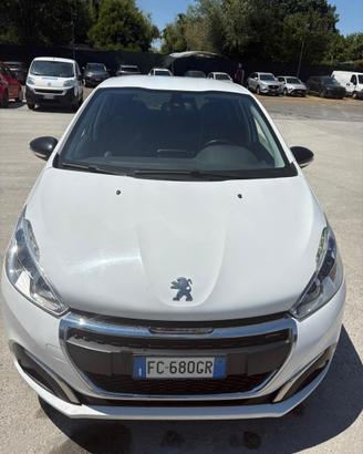 Peugeot 208  GT line