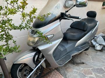Suzuki Burgman 400