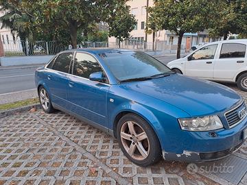 AUDI A4 1ª serie - 2001