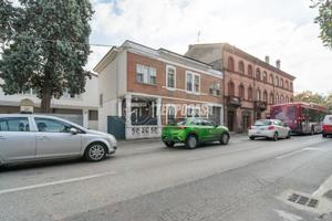 CASA INDIPENDENTE CON BOX E SCOPERTO