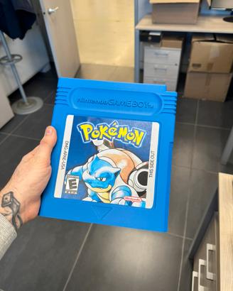 Pokémon Blue gigante da appendere
