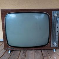televisore anni 60 a valvole 