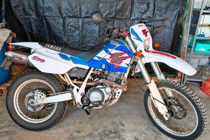 YAMAHA TT600E UNIPROPRIETARIO