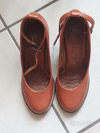 Scarpe con zeppa  classiche nere e marroni