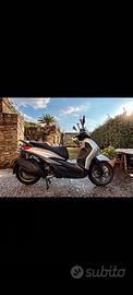 Piaggio Beverly 400 hpeS 