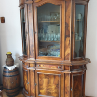 Sala in noce, como', culla