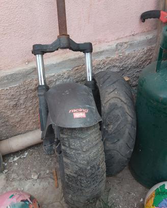 Forcella completa di ruota scooter Aprilia SR 50