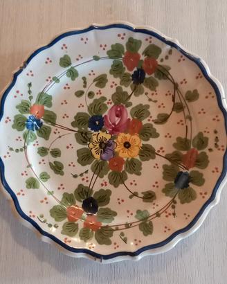 Piatto in ceramica maiolica vintage dipinto a mano