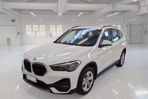BMW X1 XDRIVE 25E BUSINESS ADVANTAGE AUTOMATICO SU