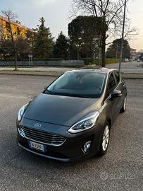 Ford Fiesta- distruzione Cambiata