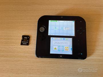 Nintendo 2ds + 4gb sd