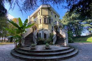 VILLA SINGOLA A CARUGATE