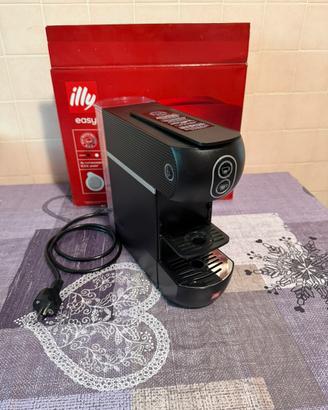 Macchinetta del caffè cialde ILLY