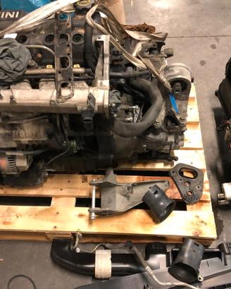 Motore completo di cambio e volumetrico Mini R53 