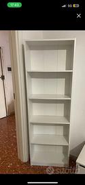 Coppia di librerie bianche