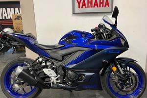 Yamaha R 3