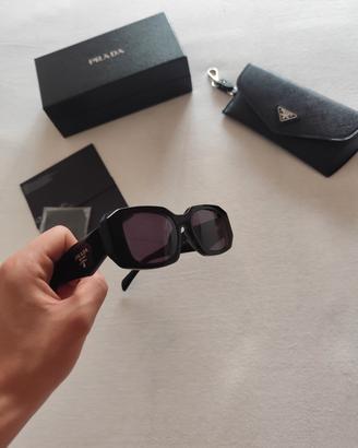 Occhiali da sole Prada da donna full set