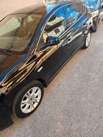 lancia delta diesel 1.600 cv 120 anno 2012