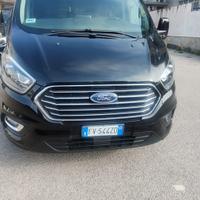 Tourneo Custom 8 posti